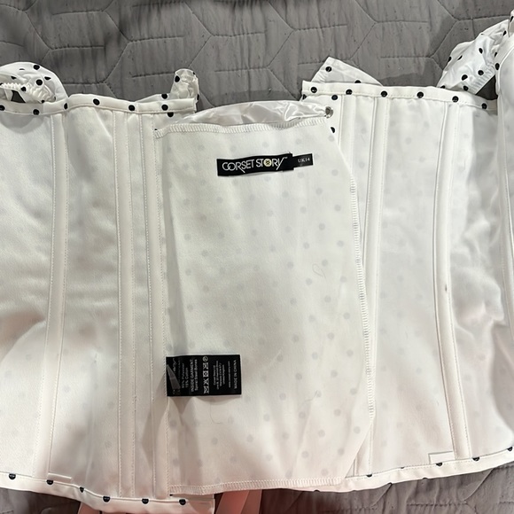 Corset top - Picture 2 of 6